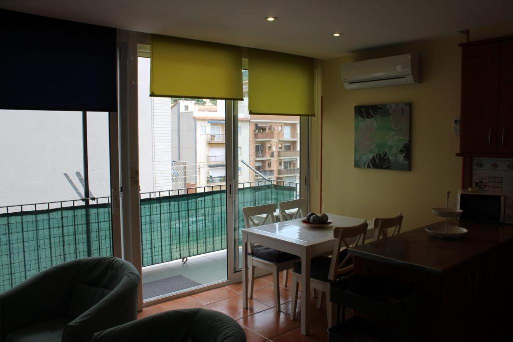 Apartaments Oller Centro روساس المظهر الخارجي الصورة