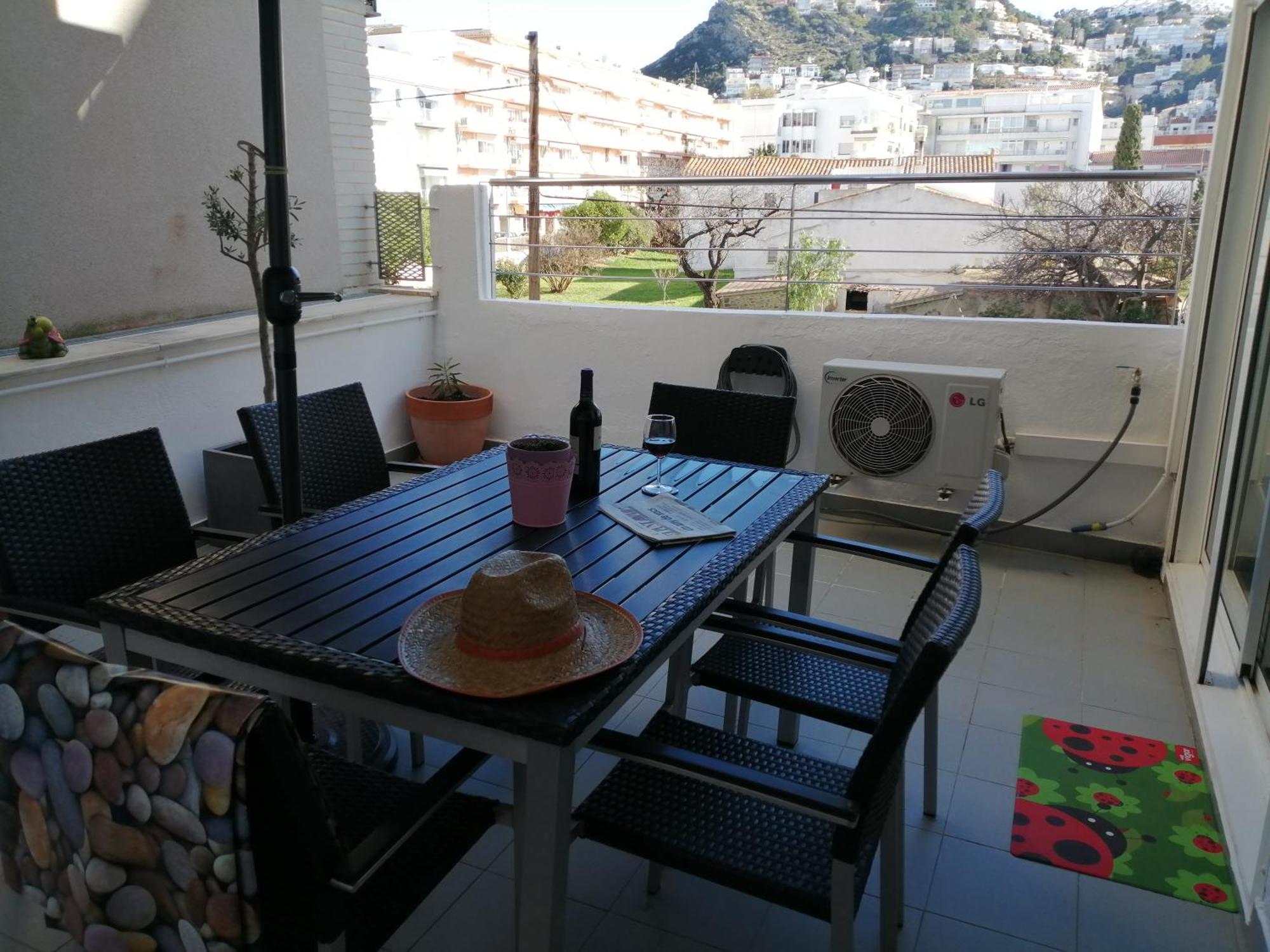 Apartaments Oller Centro روساس المظهر الخارجي الصورة